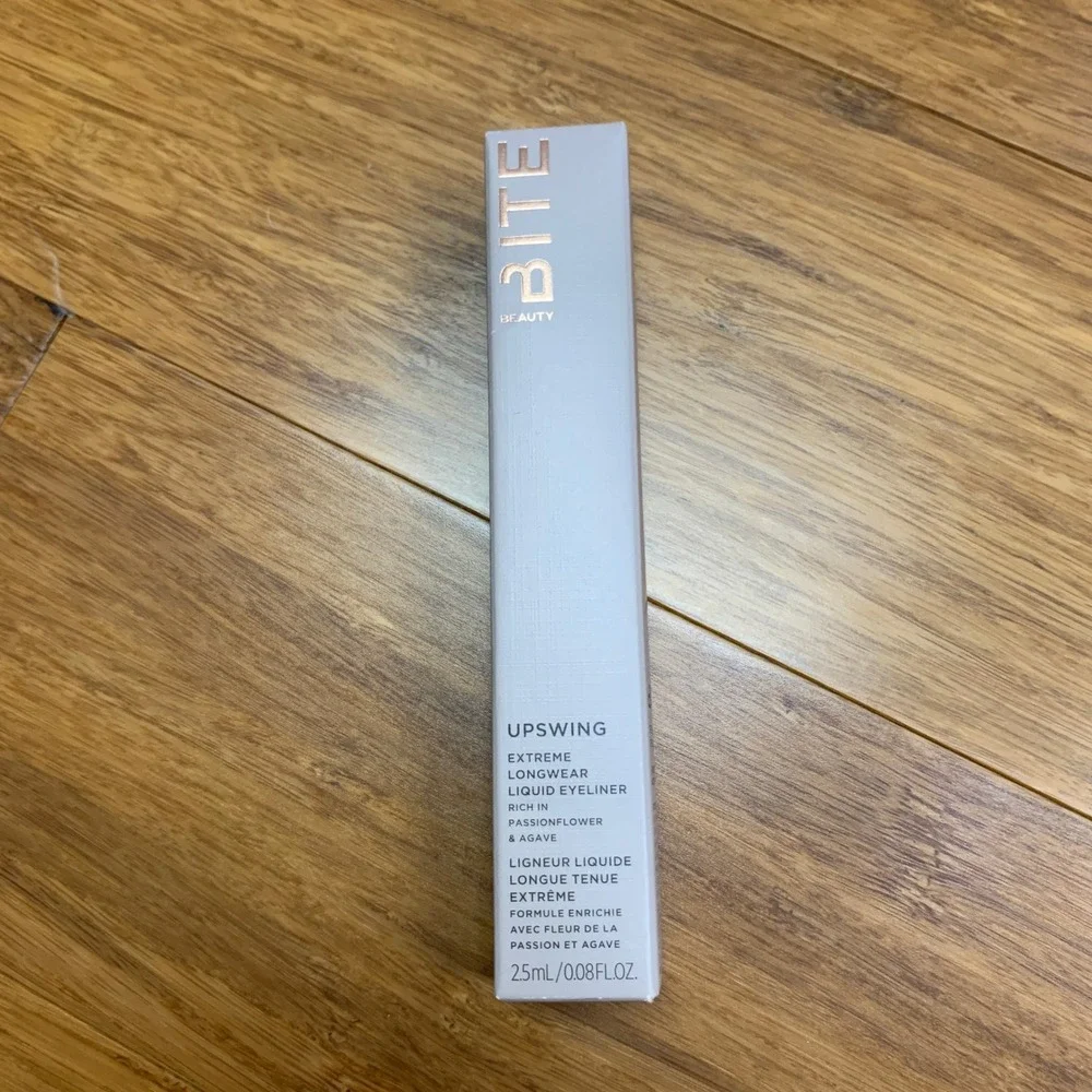 Bite Beauty Upswing Extreme‎ Longwear Liquid Eyeliner Solid Black .08 fl oz